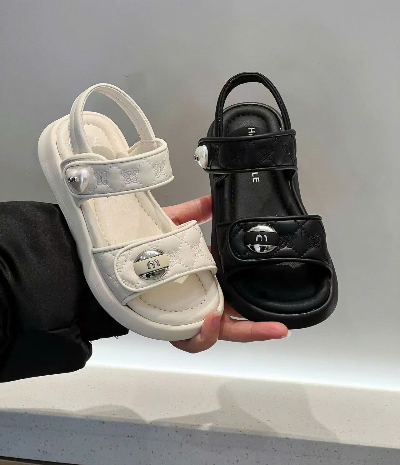 Sandal bé gái 805(28-39).KEM