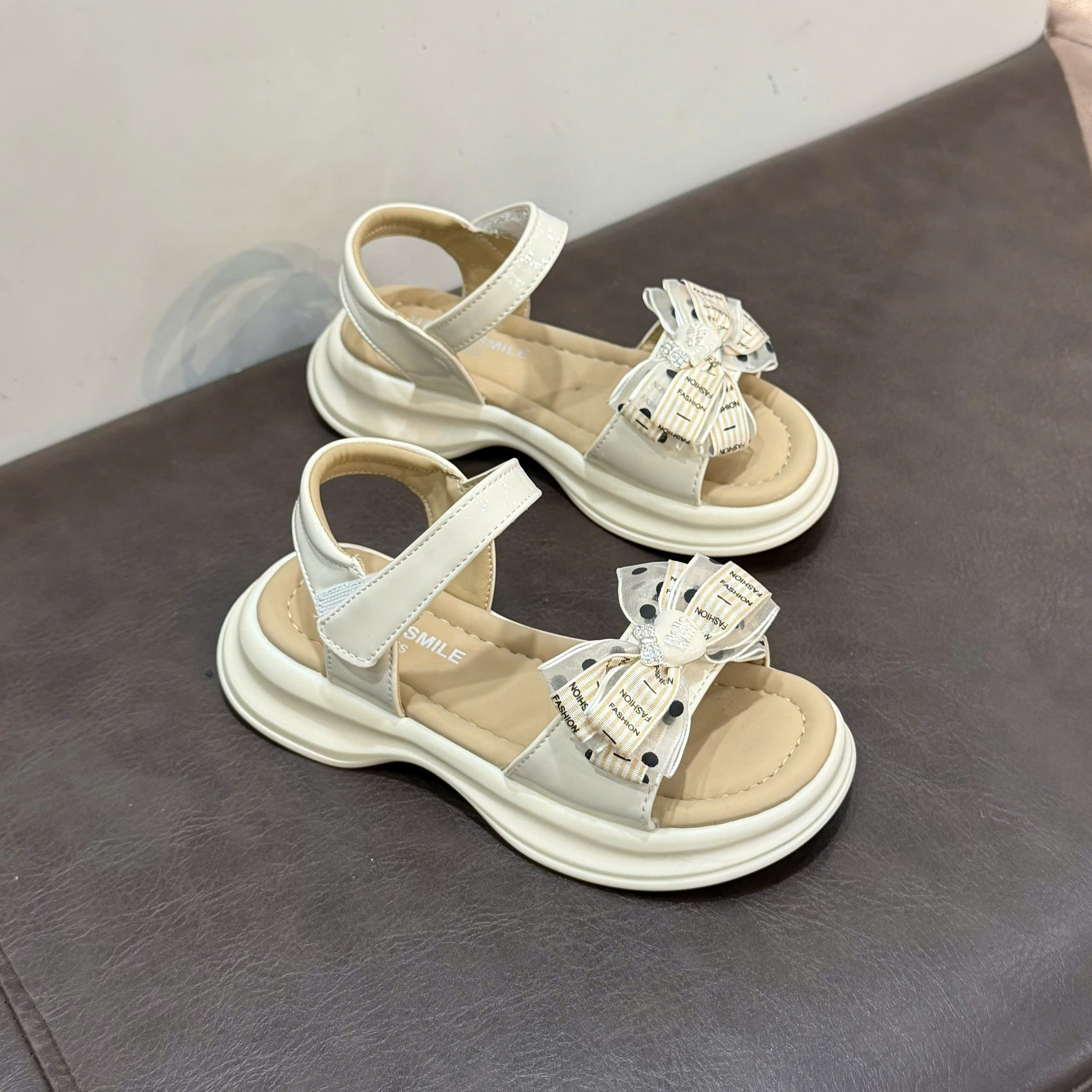 Sandal bé gái 808(27-37).KEM