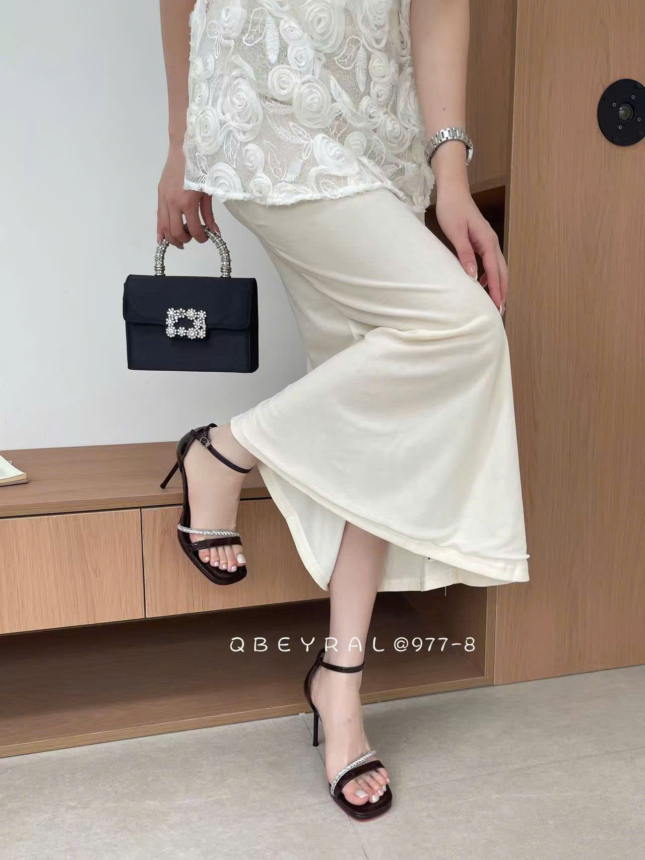 Sandal nữ M977-8.NAU