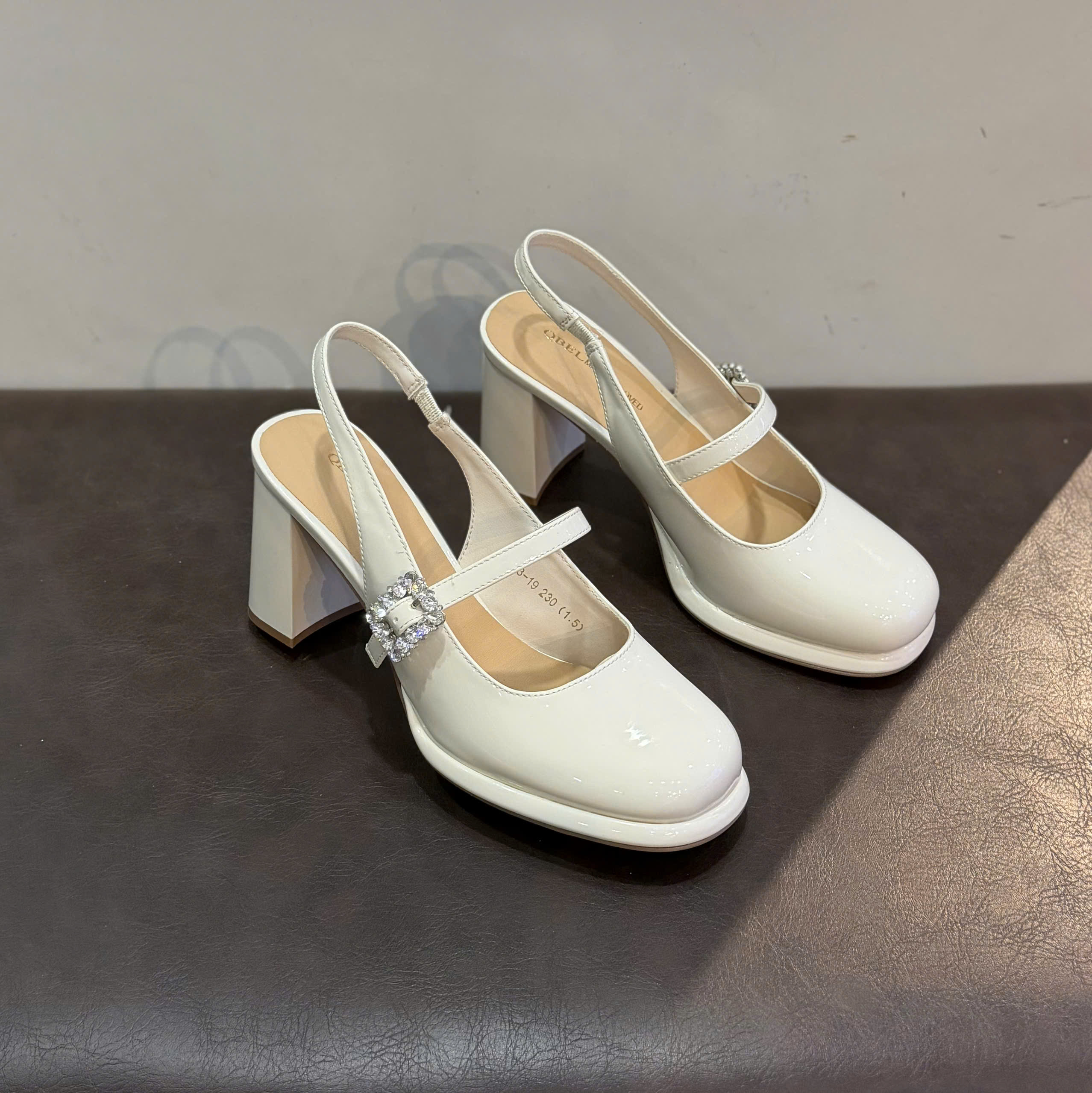 Sandal nữ M983-19.KEM