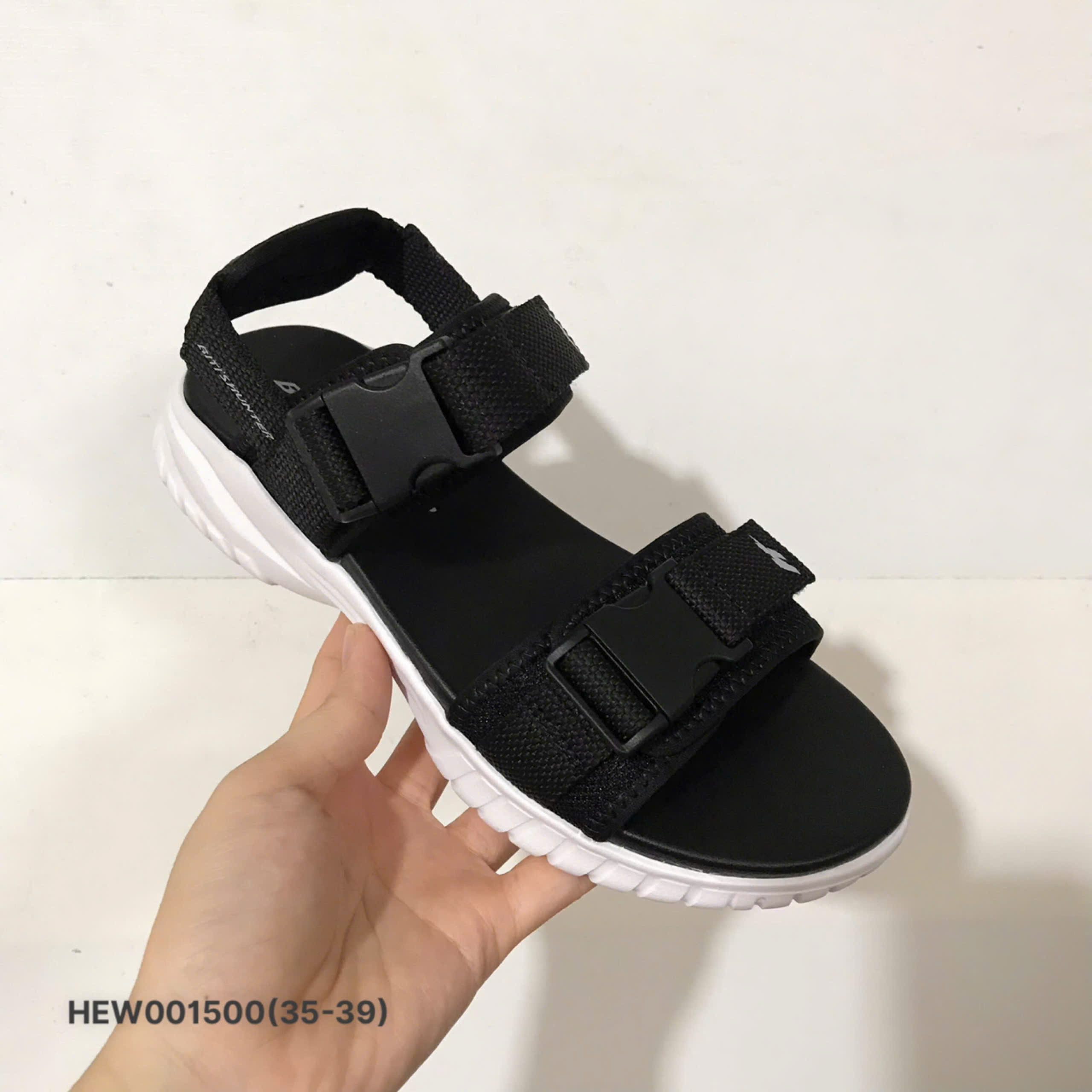 Sandal nữ Bitis HEW001500DEN