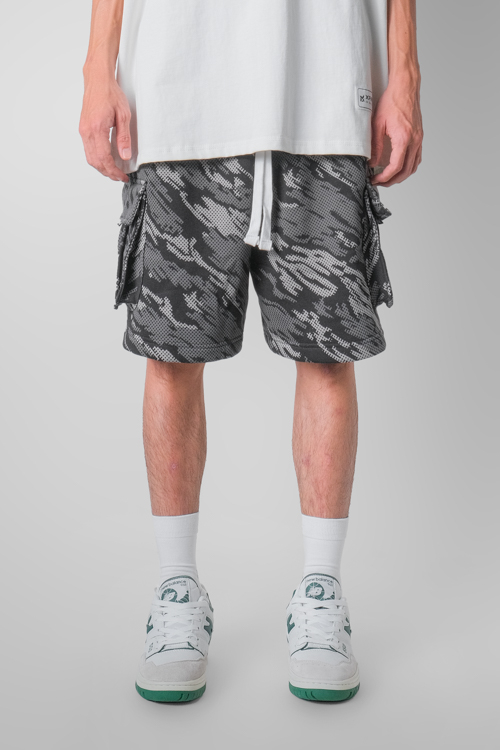 XFIRE CARGO SHORT IN BLACK CAMO