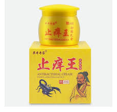 Kem Bôi Bọ Cạp Vàng