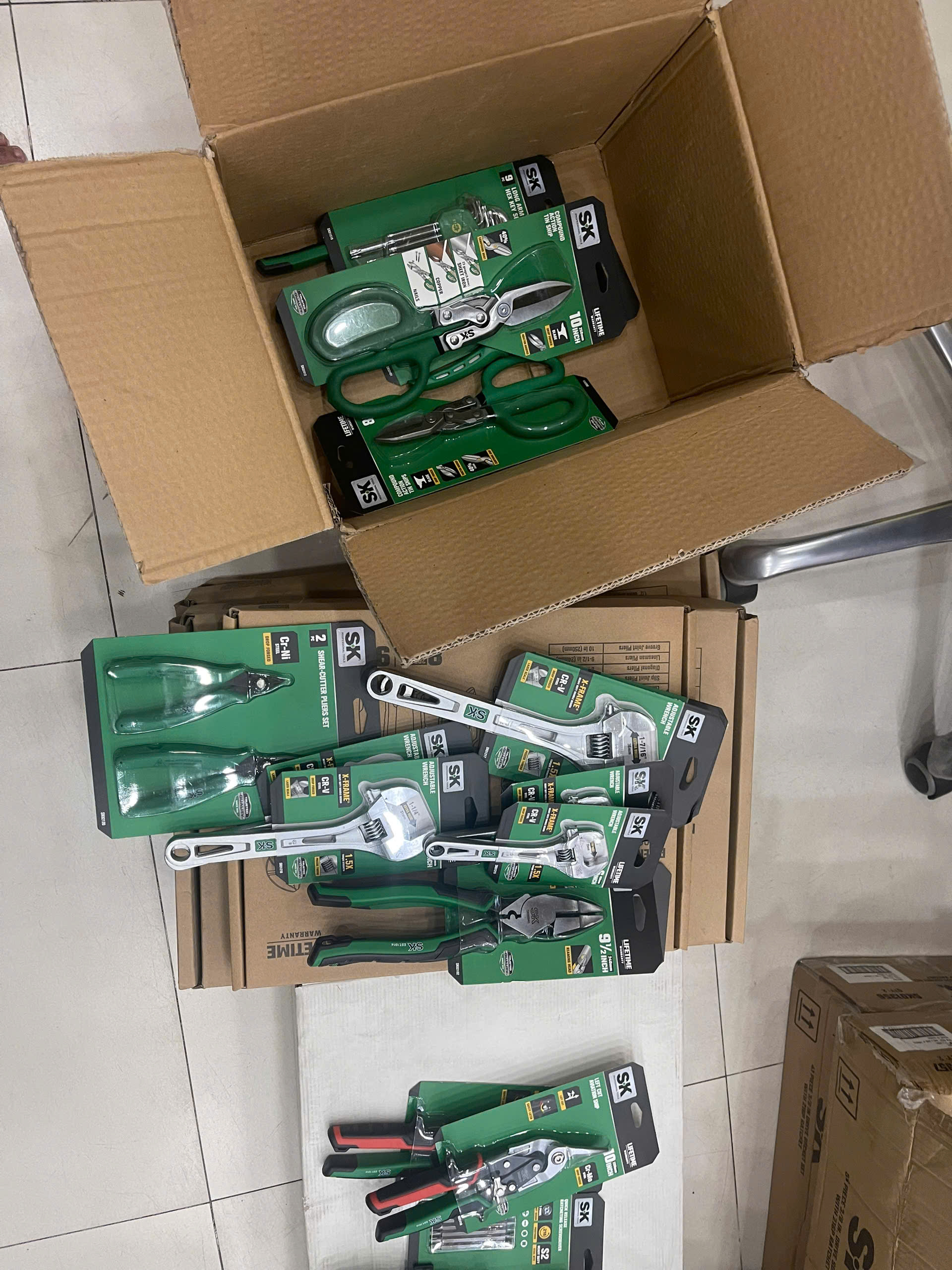 LO-HANG-SK-TOOLS-amp-PONY-JORGENSEN-DA-CAP-BEN-he-thong-Showroom-cua-Doi-tac-tai-Tp-Ho-Chi-Minh-va-Da-Nang--4.jpg