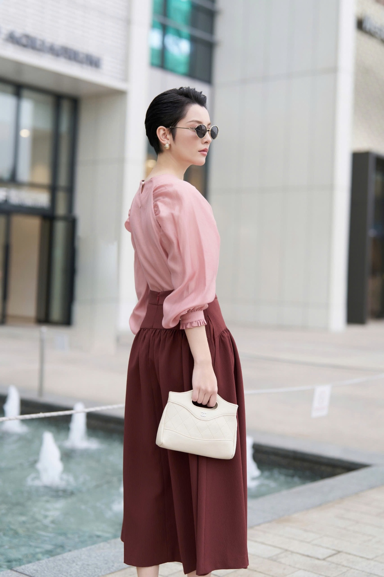 Chân váy xoè nâu đỏ