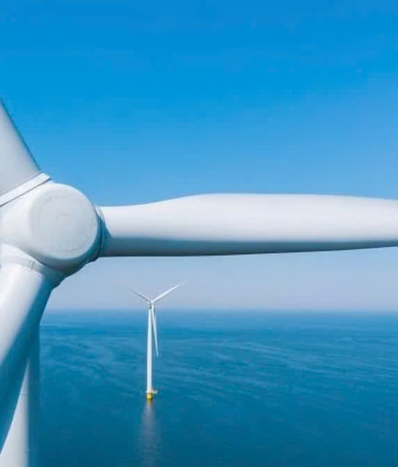 Philippines agrees 2,000-MW offshore wind deals with Danish investor