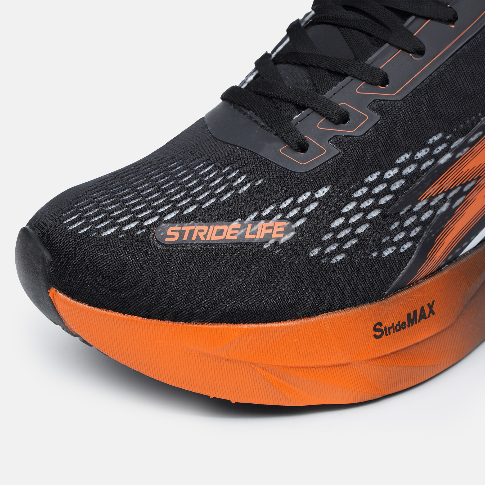 GIÀY CHẠY BỘ GOYA STRIDES 3 - ĐEN CAM