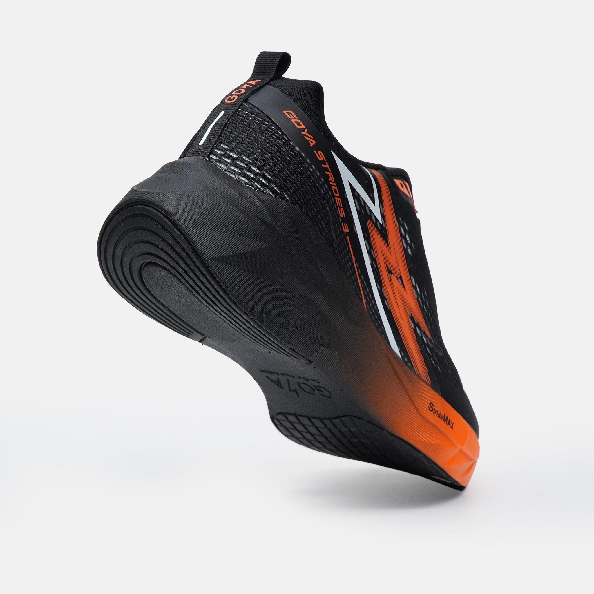 GIÀY CHẠY BỘ GOYA STRIDES 3 - ĐEN CAM