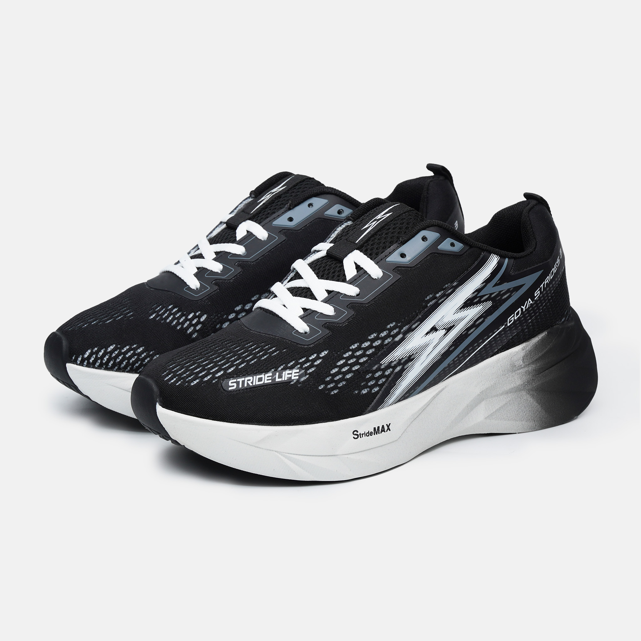 GIÀY CHẠY BỘ GOYA STRIDES 3 - ĐEN TRẮNG