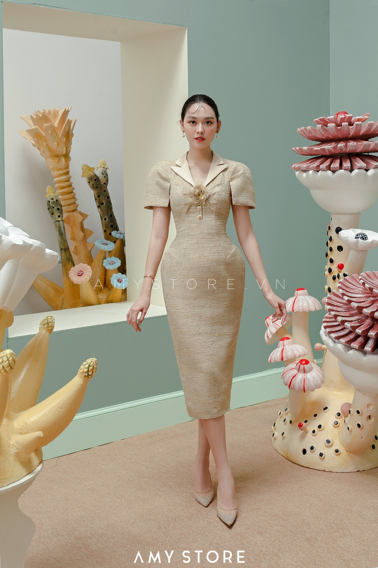 Váy trắng hoa ngực AMY – Hizu Dress Up