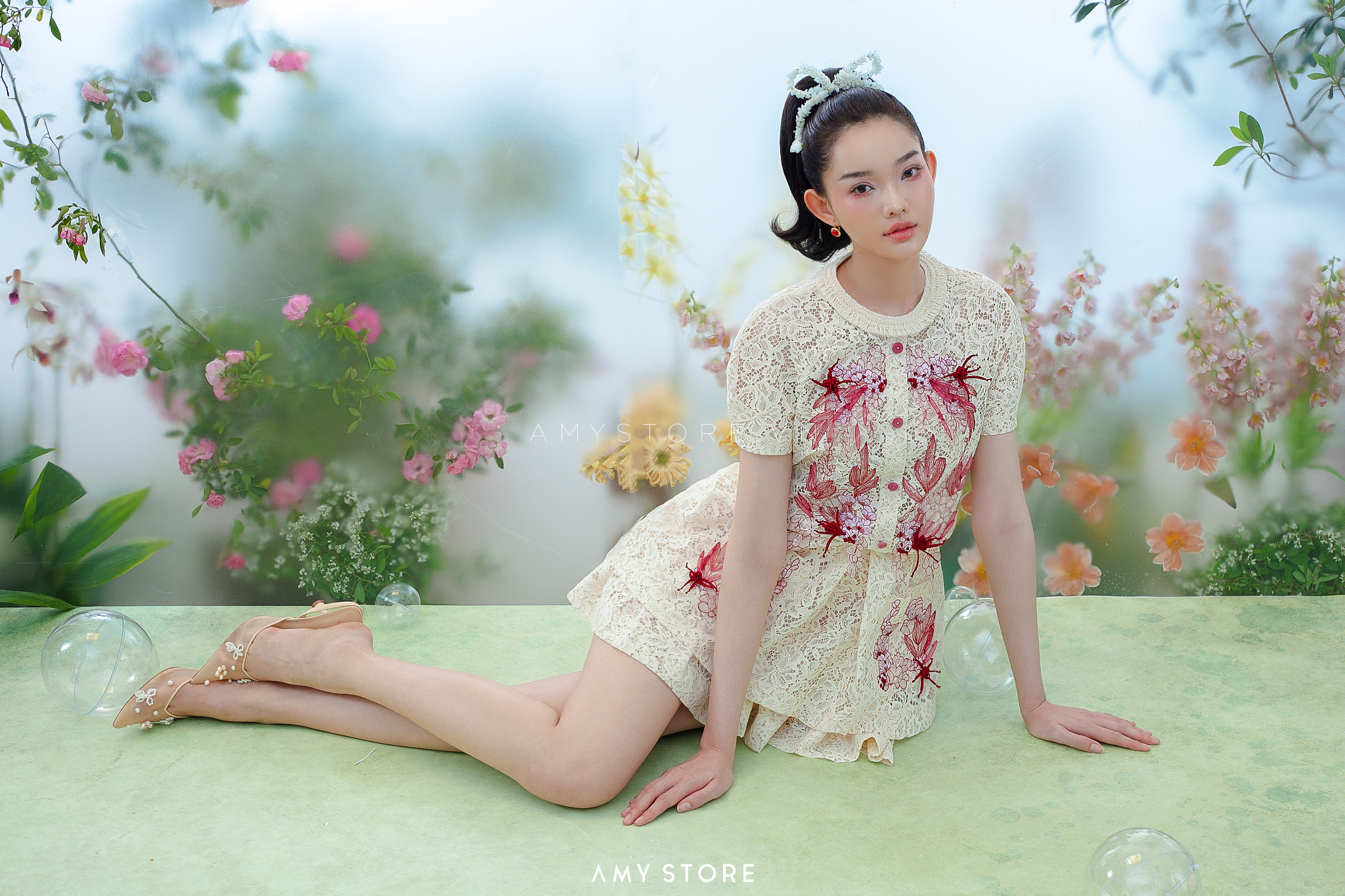 Váy ren 2 tầng xoè rủ đính hoa ống lưới