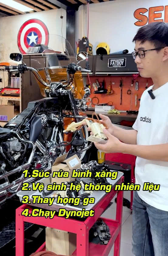 Electra Glide Highway King bảo dưỡng hệ thống nhiên liệu kết hợp Dynojet