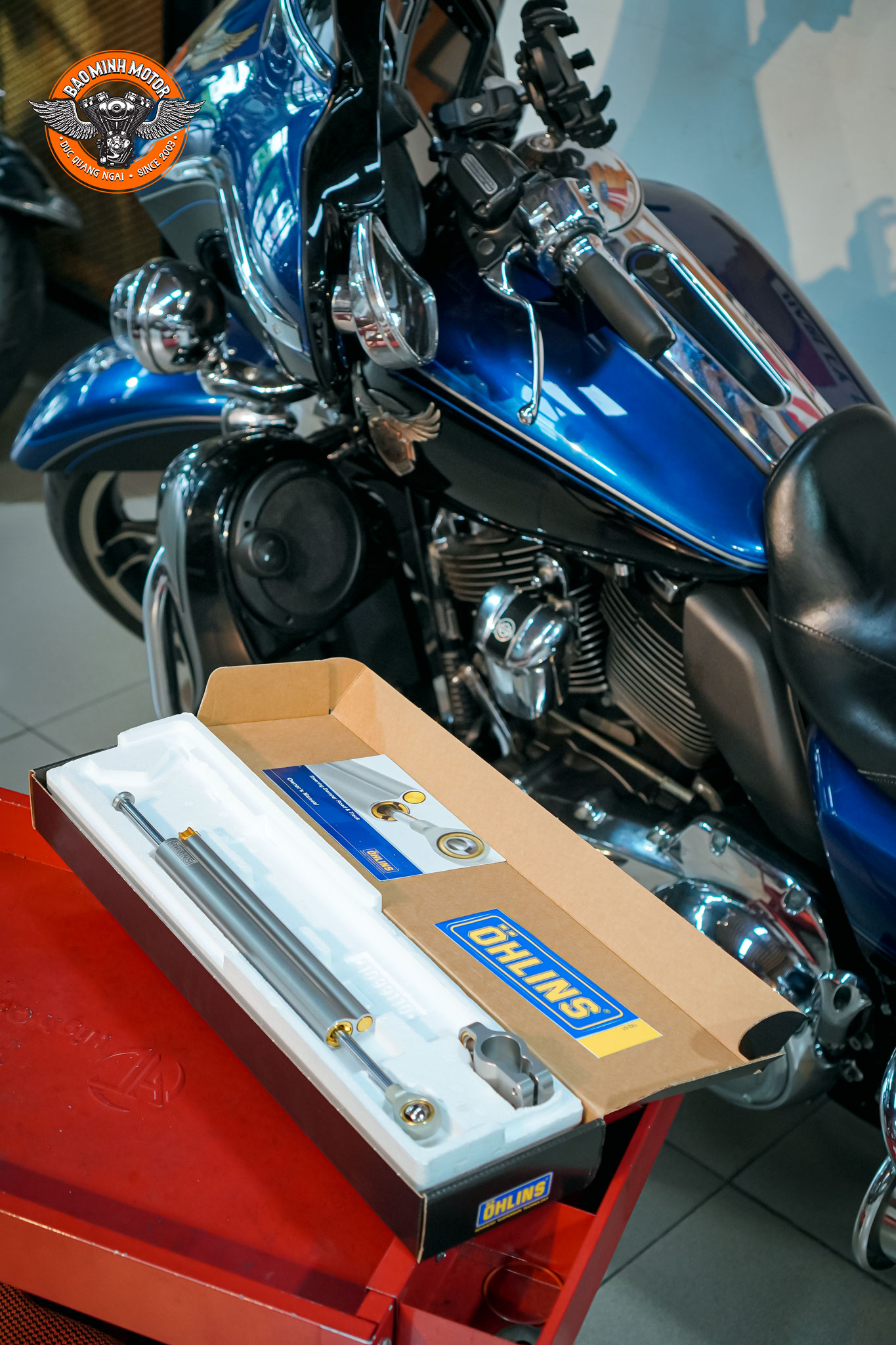 Bo-tro-luc-tay-lai-Ohlins-Trang-bi-dang-gia-cho-anh-em-chay-Touring-1.jpg