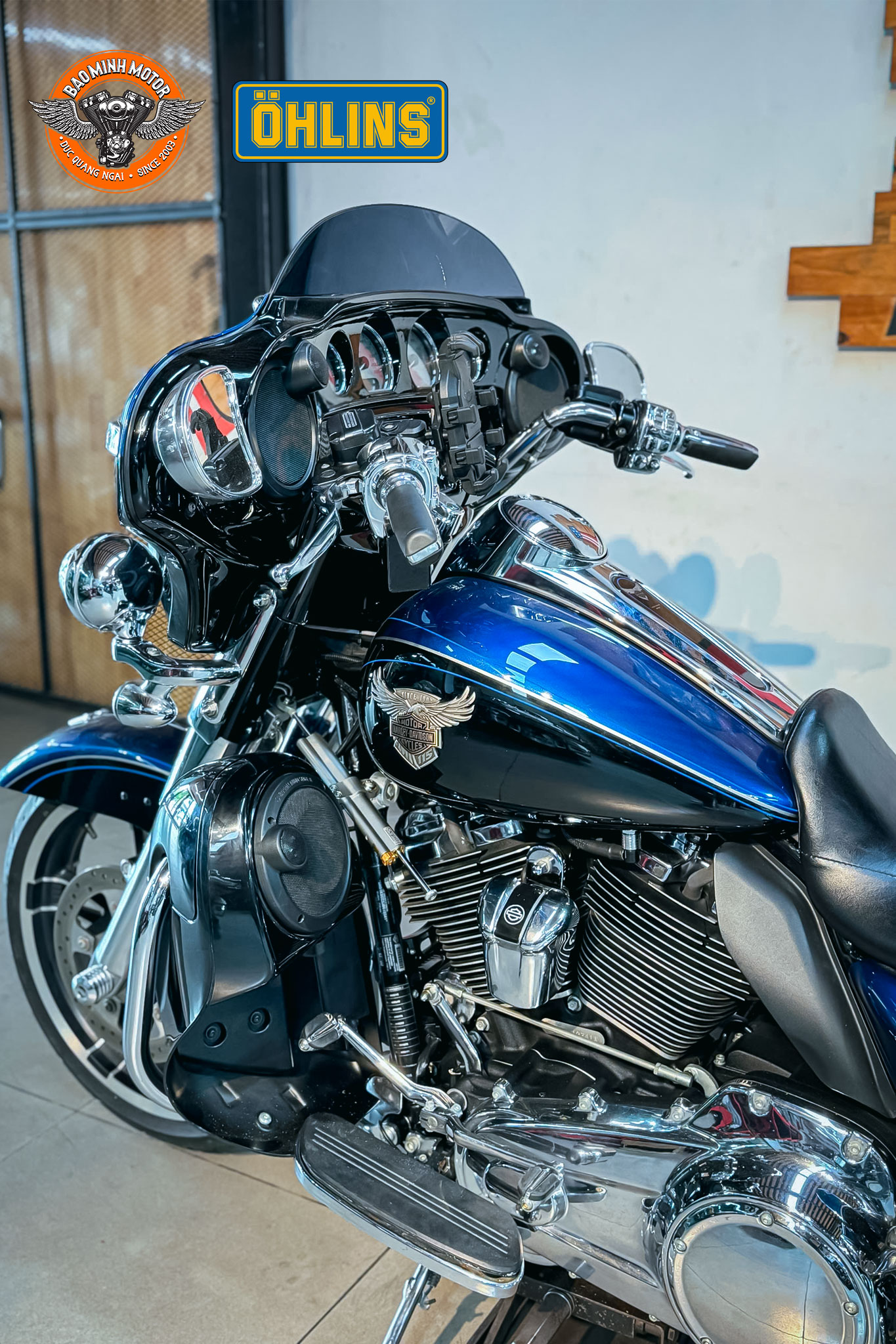Bo-tro-luc-tay-lai-Ohlins-Trang-bi-dang-gia-cho-anh-em-chay-Touring-2.jpg