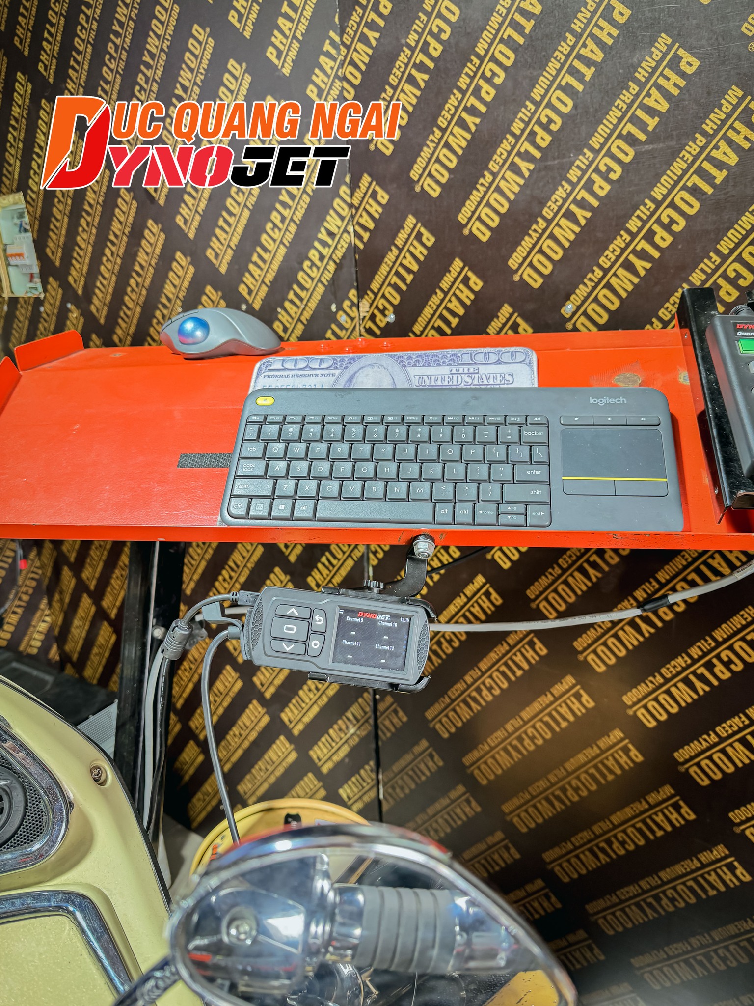 CVO-Road-Glide-2011-len-ban-Dyno-Toi-uu-van-hanh-cho-dong-xe-CVO-doi-sau-3.jpg