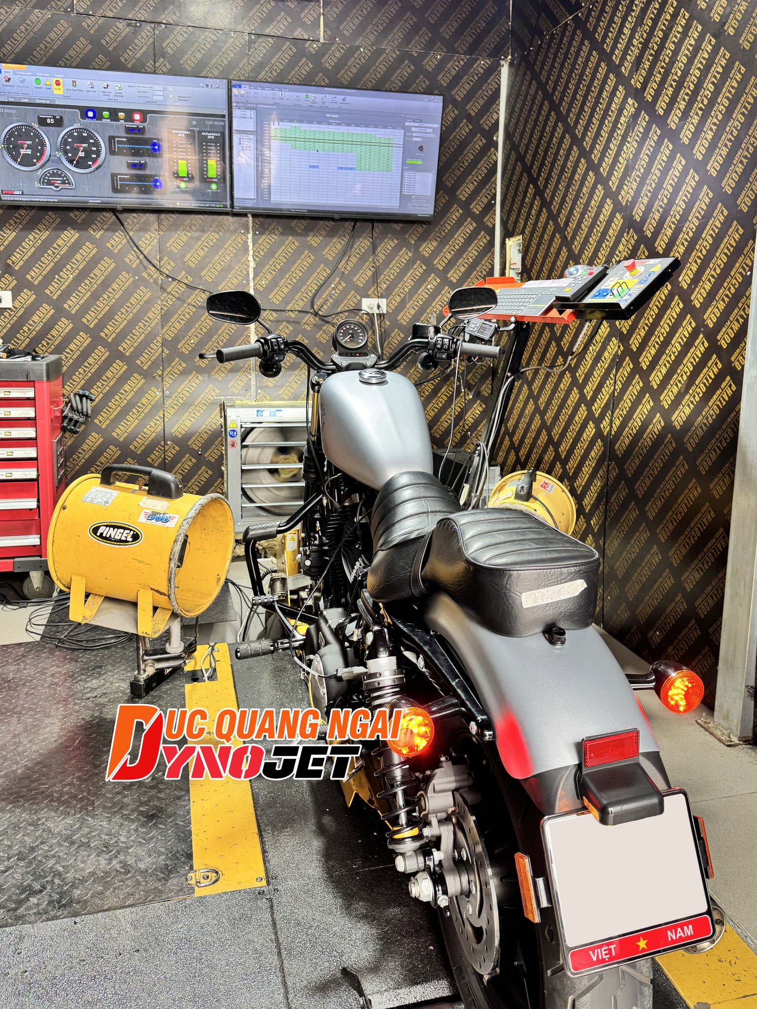 Dynojet-cho-Harley-Davidson-Iron-883-tai-Motor-Duc-Quang-Ngai-1.jpg