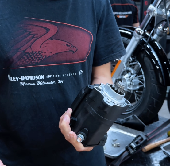 HD-Sportster-XL1200-chay-dau-amp-khong-de-no-duoc-Nguyen-nhan-do-dau--2.png