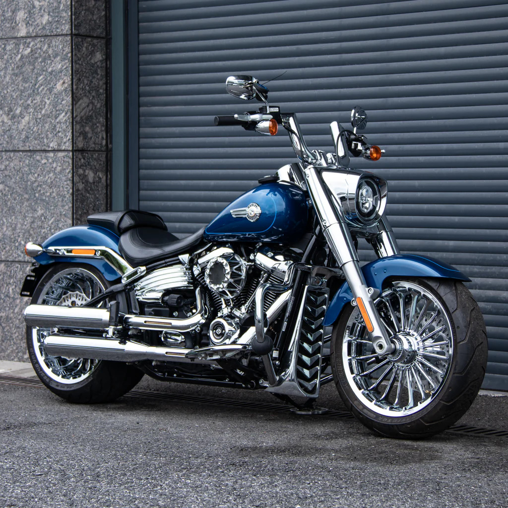 Vi-sao-nhieu-biker-chon-vanh-HoPro-USA-cho-Harley-Davidson-Fat-Boy--4.jpg