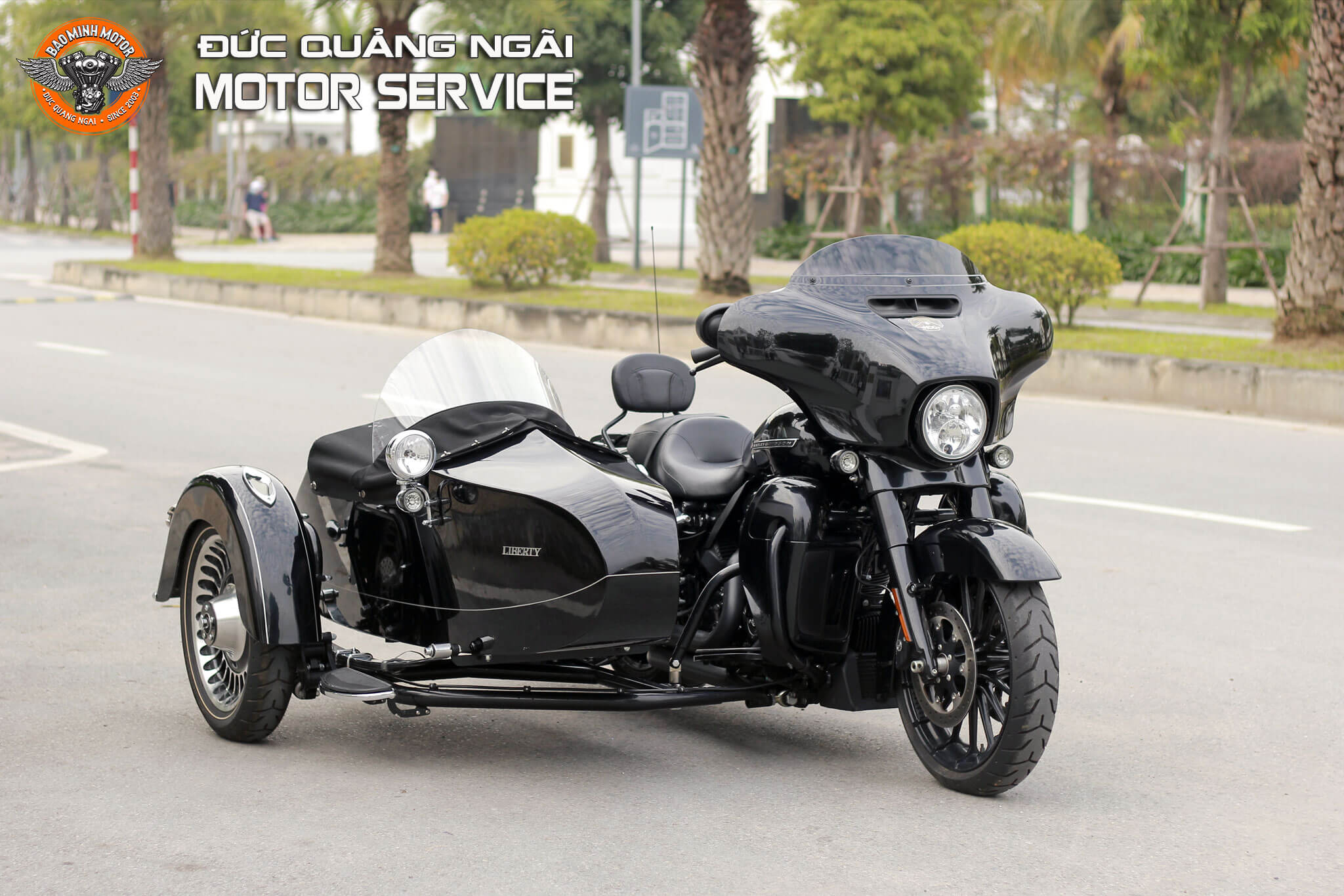 THUYỀN SIDECAR HIỆU LIBERTY  ĐỘ LÊN XE HD STREET GLIDE SPECIAL 2018