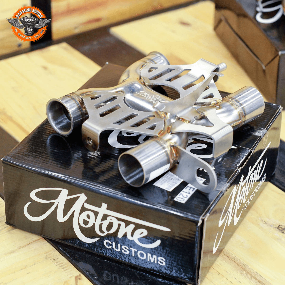 X-PIPE HIỆU MOTONE BẦU KHÍ THẢI ĐỘ CHO CÁC DÒNG TRIUMPH CLASSIC