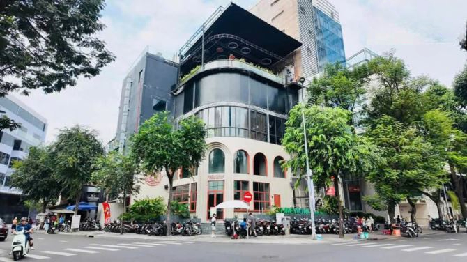 BÁN NHÀ MẶT TIỀN LÊ DUẨN – CĂN GÓC TÔN ĐỨC THẮNG – 800M² – SHOWROOM AUDI – GIÁ 800 TỶ