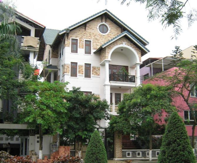 Bán Gấp Biệt Thự Nguyễn Văn Trỗi, Quận Phú Nhuận – 7,8x23m, 3 Lầu, Nhà Mới Đẹp, Giá 32 Tỷ