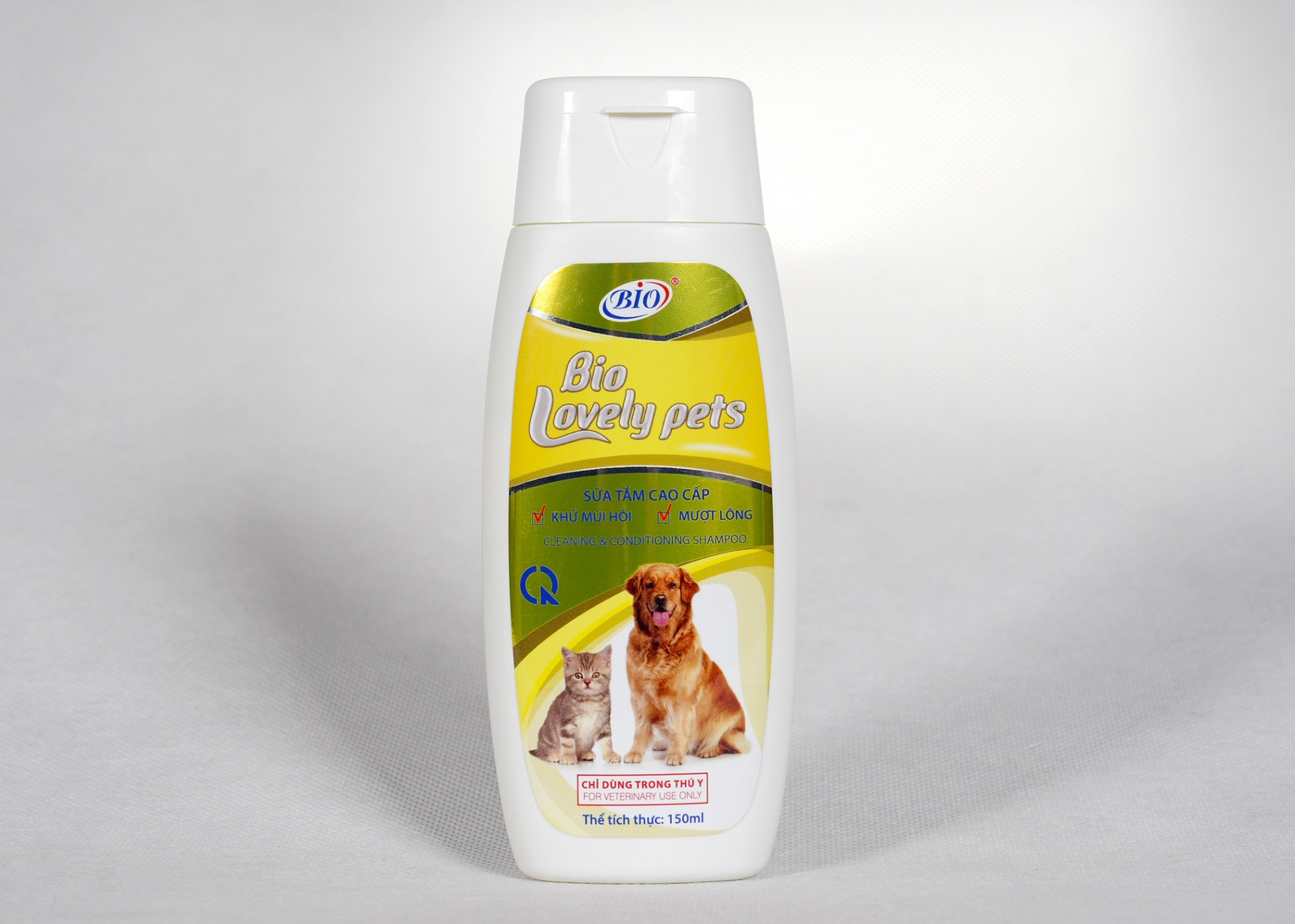 Sữa tắm cao cấp Bio Lovely pets, khử mùi hôi, mượt lông chai 150ml