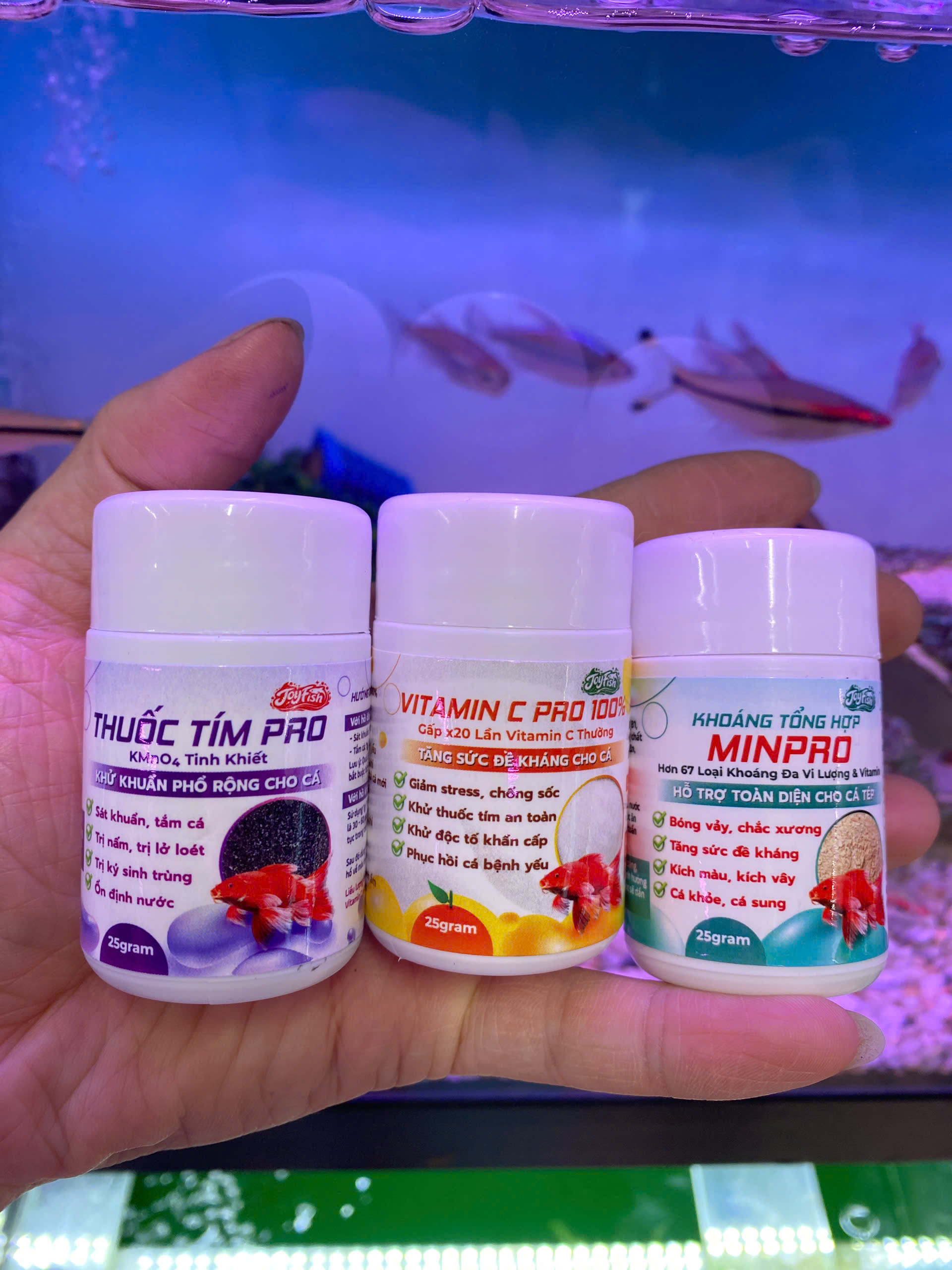 Vitamin C Pro 100% Tăng Đề Kháng Cho Cá Cảnh, Hỗ Trợ Giảm Stress, Giảm Sốc 25g - 50g - 100g -200g