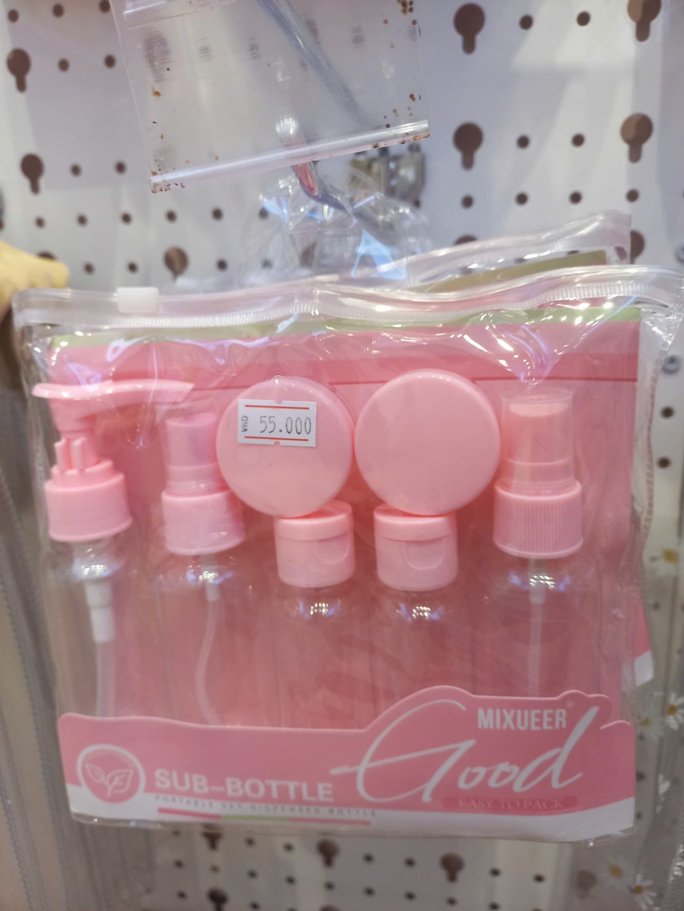 Bộ chiết mỹ phẩm Yighilian Travel Bottle 7 món tiện lợi có thể đem theo