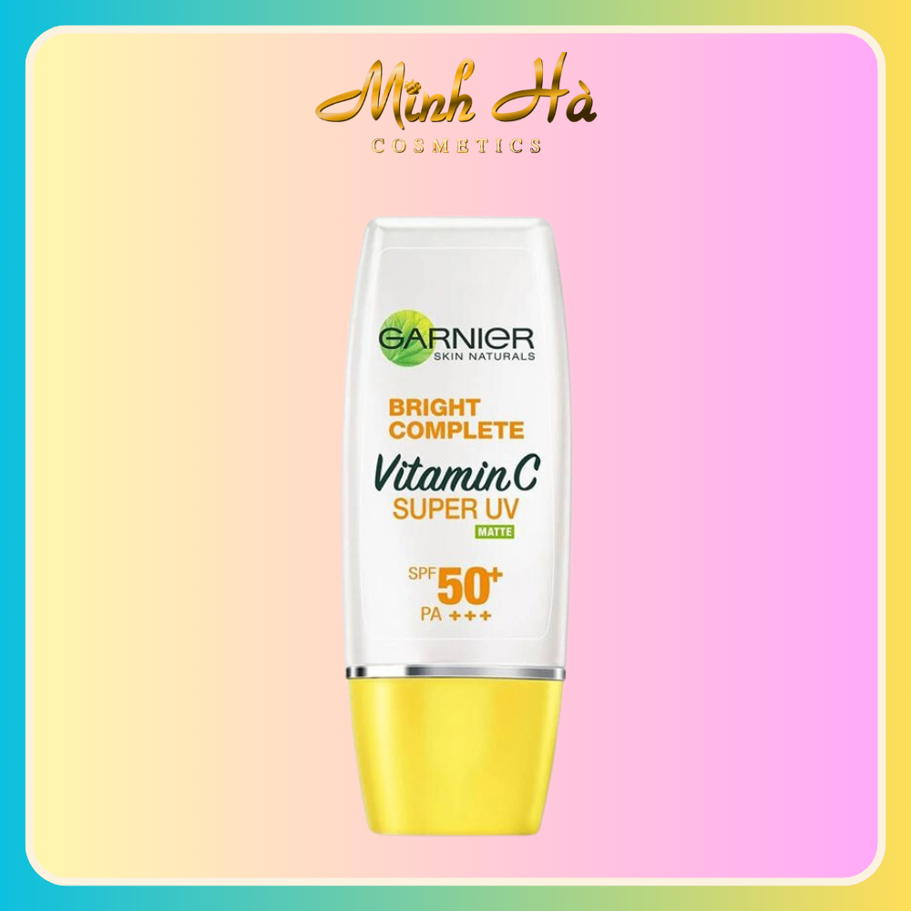 Kem chống nắng Garnier Light Complete Super UV Vitamin C SPF50+ PA++++ 30ml