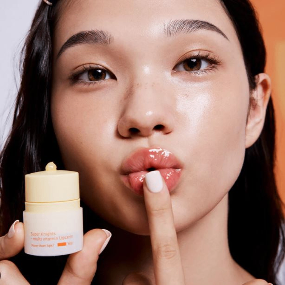 Dưỡng Môi Dạng ống Vặn Belif Super Knights Multi Vitamin Lipcerin 15ml