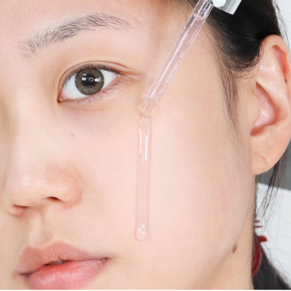 Tinh Chất Nho Đen Sungboon Meoru Podo Vita C Dark Spot Ampoule 30ml