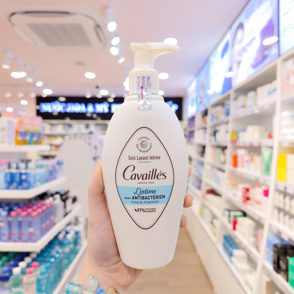 Dung dịch vệ sinh Cavailles L'intime 100/250ml dịu nhẹ an toàn
