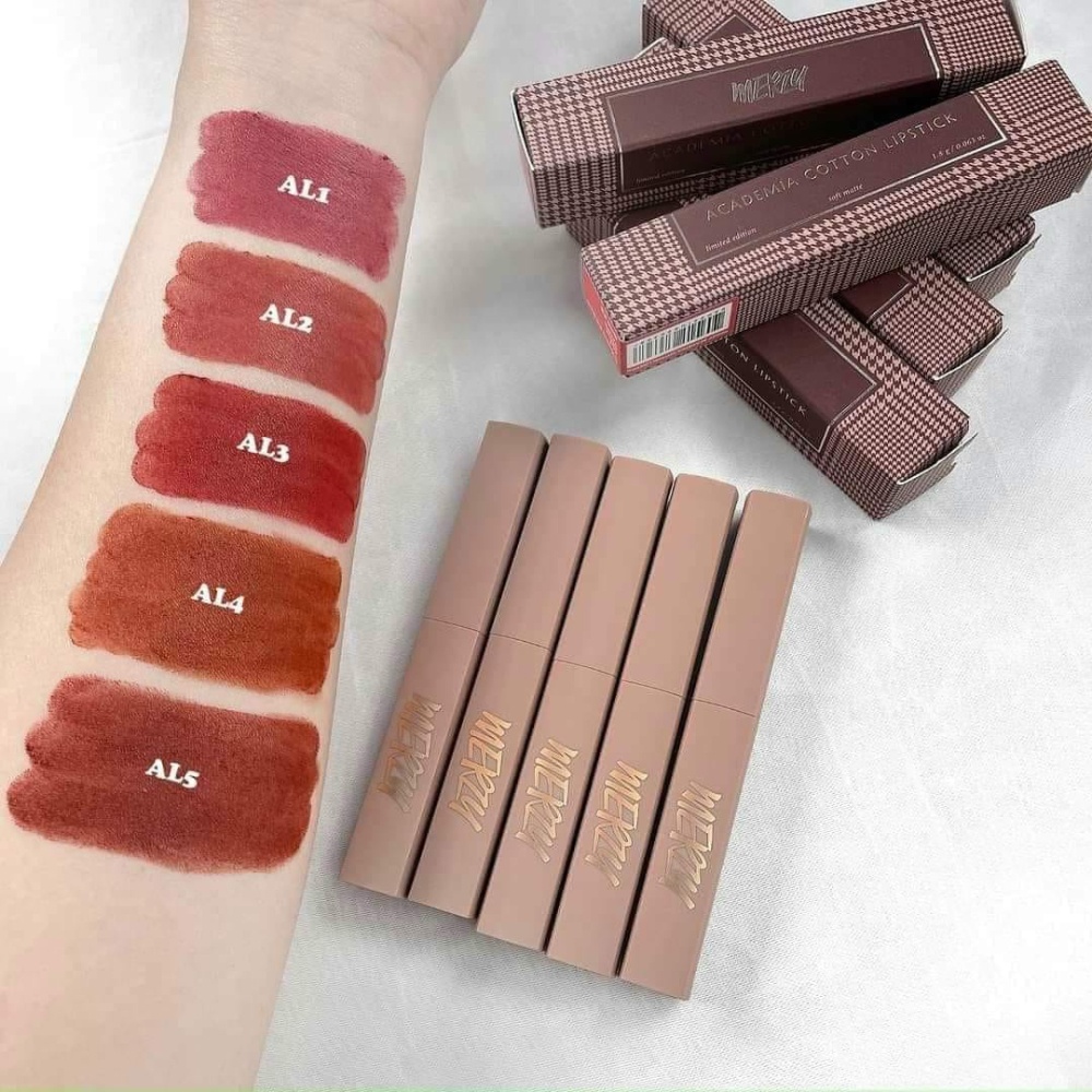 Son thỏi lì Merzy Academia Cotton Lipstick 1.8g lên màu chuẩn, mịn mượt nhẹ môi