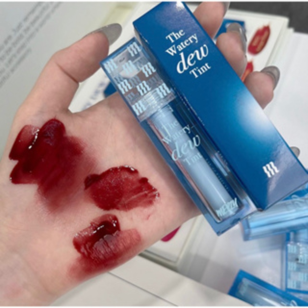 Son bóng Merzy The Watery Dew Tint 4g trong trẻo giúp đôi môi thêm căng mọng