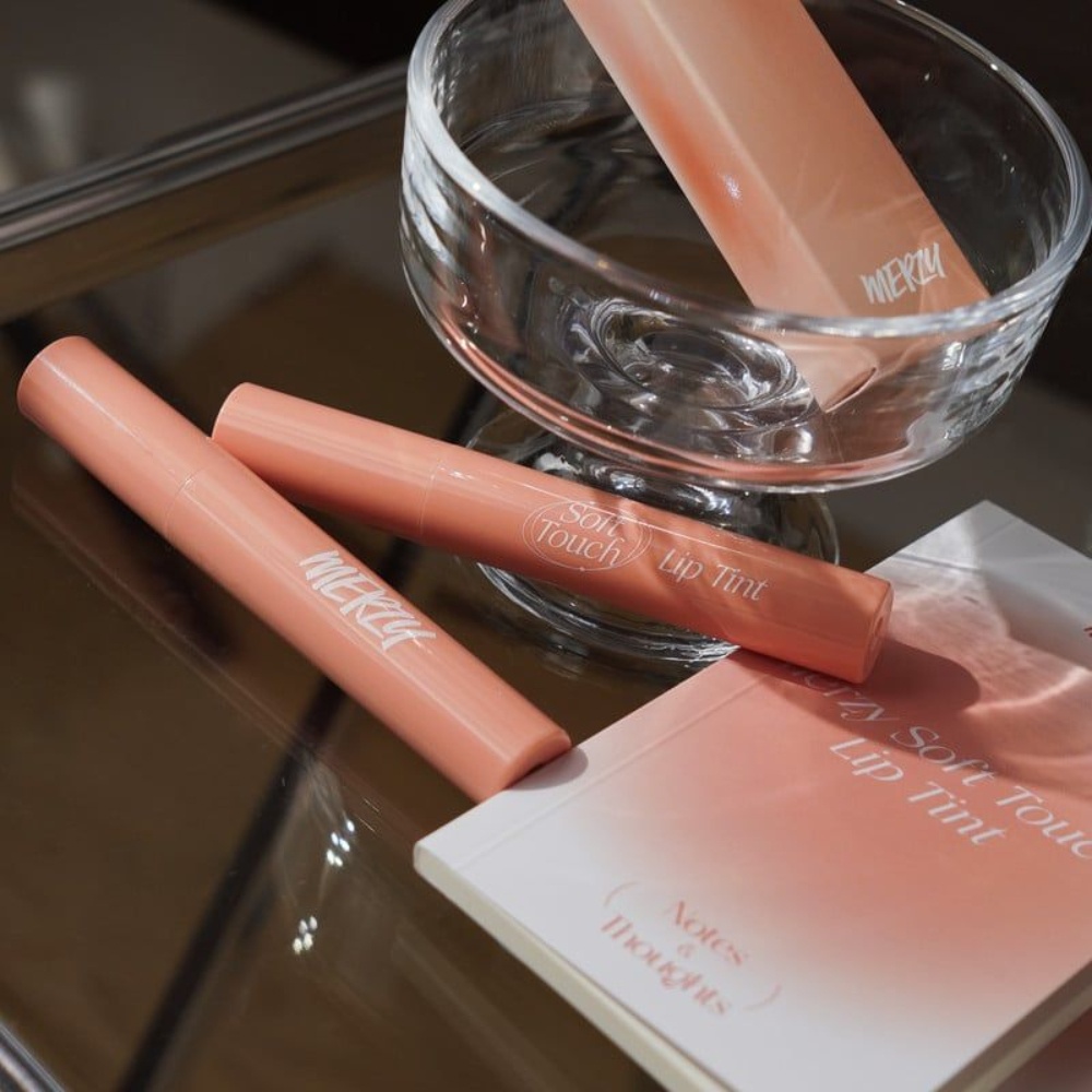 Son kem lì Merzy Soft Touch Lip Tint 3g (Peach Fuzz Edition) dưỡng ẩm mềm mịn