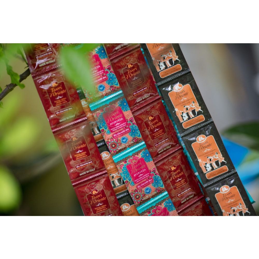 12 gói sữa tắm Tesori d'Oriente 9ml mang đến làn da tươi trẻ và đầy sức sống
