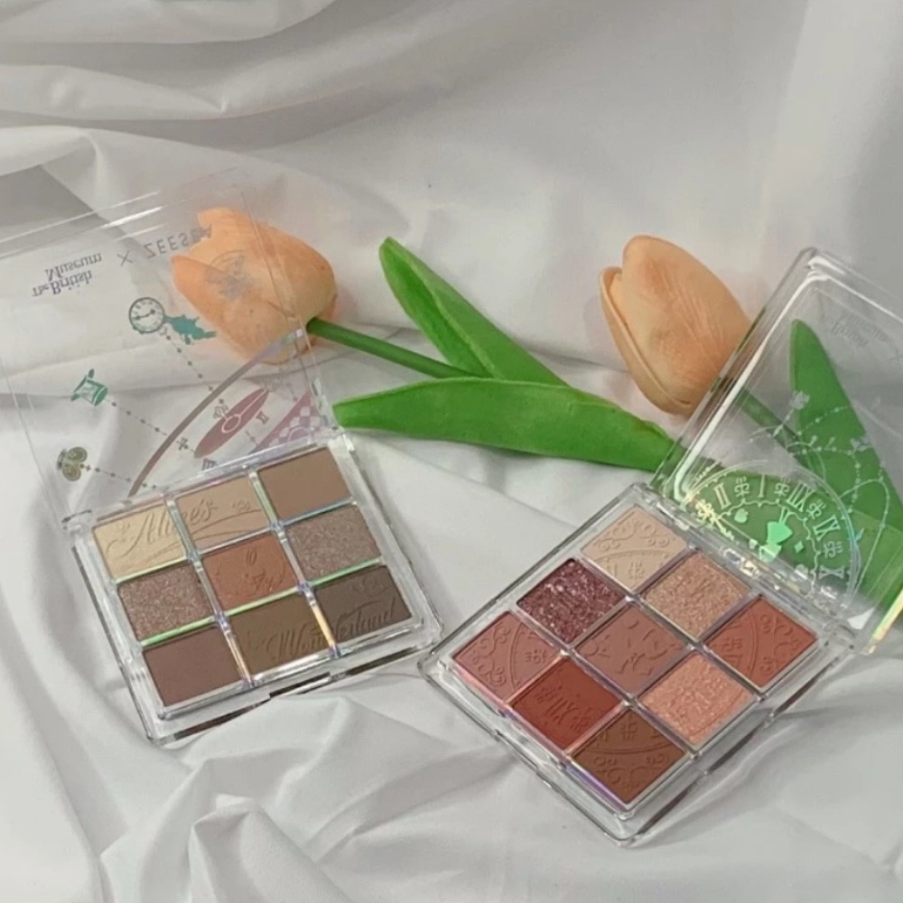 Bảng phấn mắt 9 ô Zeesea Dreamland Eyeshadow độ lên màu chuẩn và bám màu ổn định