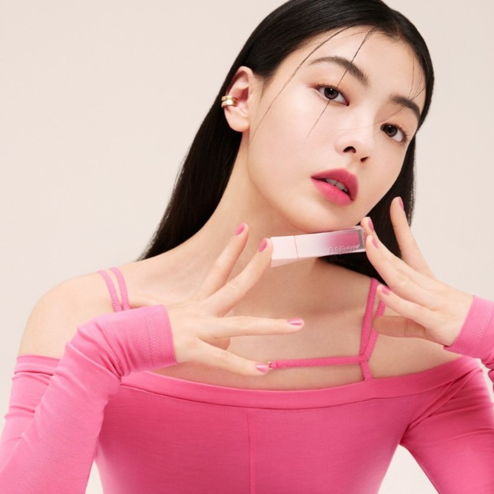 Son kem Espoir Couture Lip Tint Blur Velvet 5.5g kết cấu nhẹ bám vào môi căng mọng