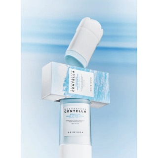 Thanh lăn chống nắng Skin1004 Madagascar Centella Hyalu-Cica Silky-Fit Sun Stick 20g mỏng nhẹ ẩm mượt