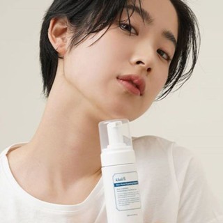 Sữa rửa mặt dạng bọt Klairs Rich Moist Foaming Cleanser 100ml phù hợp với da nhạy cảm
