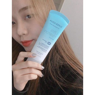 Tẩy da chết Missha Super Aqua 10 Hyaluronic Acid Ultra Hyalron Peeling Gel 100ml làm sạch bụi bẩn gây tắc nghẽn da