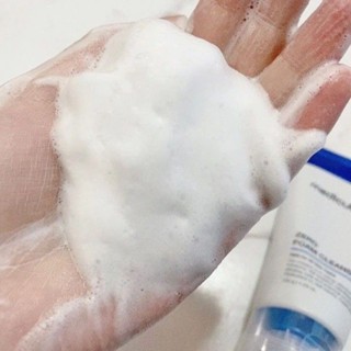 Sữa rửa mặt tạo bọt Medicube Zero Foam Cleanser 120g làm sạch tốt se khít lỗ chân lông