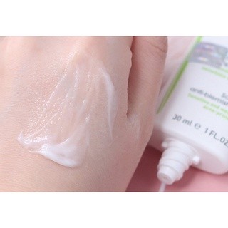 Kem dưỡng ẩm Bioderma Sebium Sensitive Soothing Anti-Blemish Care 30ml dành cho da mụn, nhạy cảm