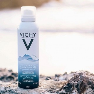 Xịt khoáng Vichy Mineralizing Thermal Water 150ml làm dịu bảo vệ da