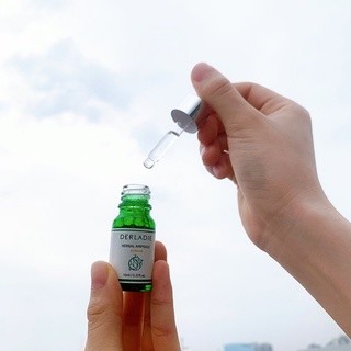 Chấm mụn tràm trà Derladie Herbal Ampoule For Blemish 10ml giảm sưng, giảm thâm