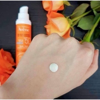 Kem chống nắng Avene Dry Touch Fluid SPF 50+ 50ml giúp làm dịu nhẹ làn da, chống kích ứng