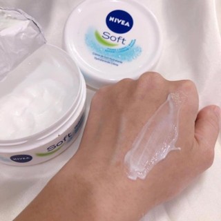 Kem dưỡng ẩm Nivea Soft 200ml chống khô nẻ, giúp da mịn màng