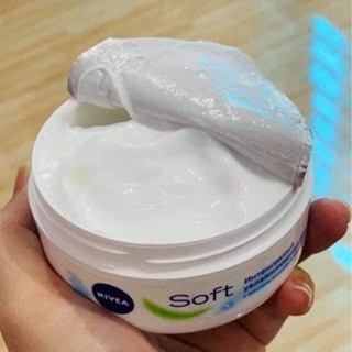 Kem dưỡng ẩm Nivea Soft 200ml chống khô nẻ, giúp da mịn màng