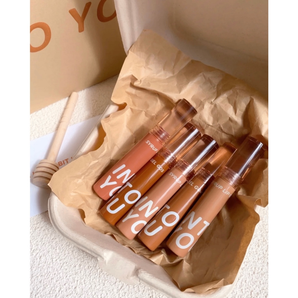 Son tint bóng Into You Syrup Lip Gel 2.4g căng bóng lên màu chuẩn